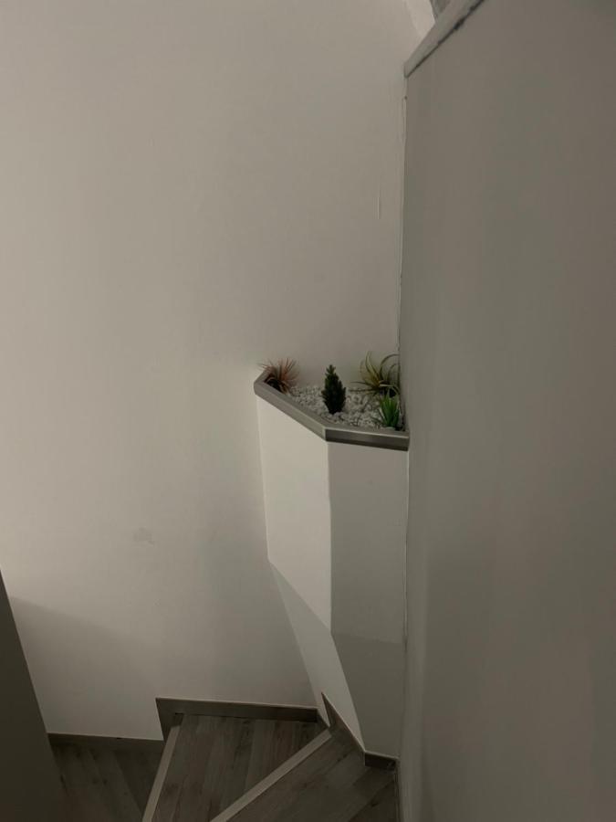 Opificio Apartment Aeroporto di Catania Fontana Rossa Esterno foto